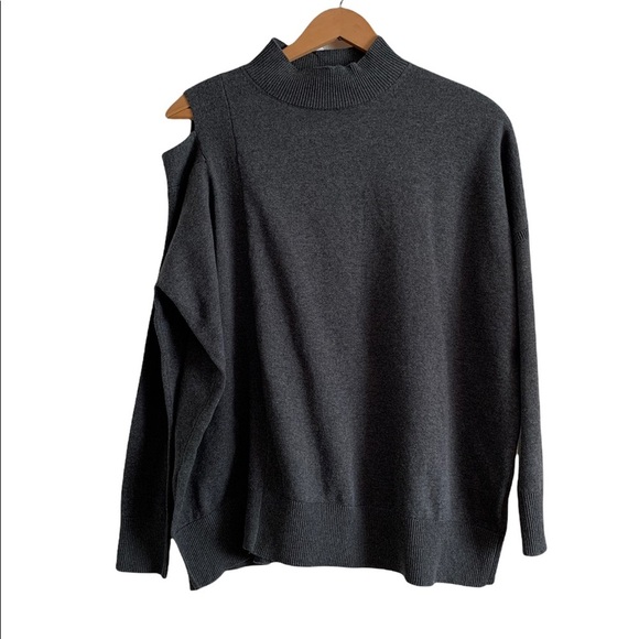 Meesh Turtleneck Gray Sweater Size small - Picture 1 of 16
